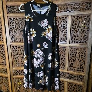 Fortune+Ivy  Floral Black Midi Dress